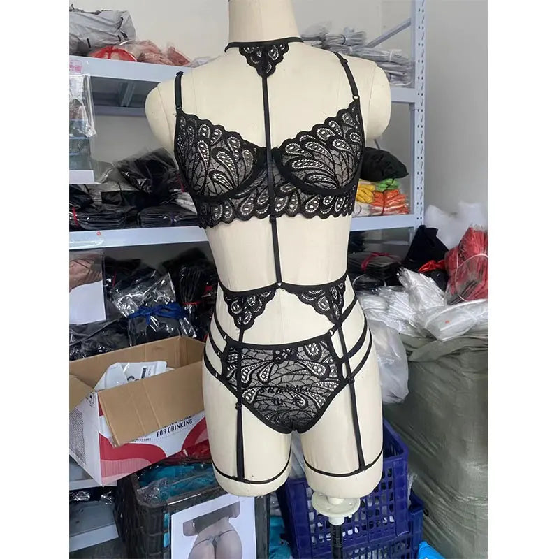 2022 Sexy Three Piece Suit Lace Shapewear Perspective Porn Suit Halterneck Embroidered Push Up Bra Garter Teddy Lingerie Hot Set luvshop24
