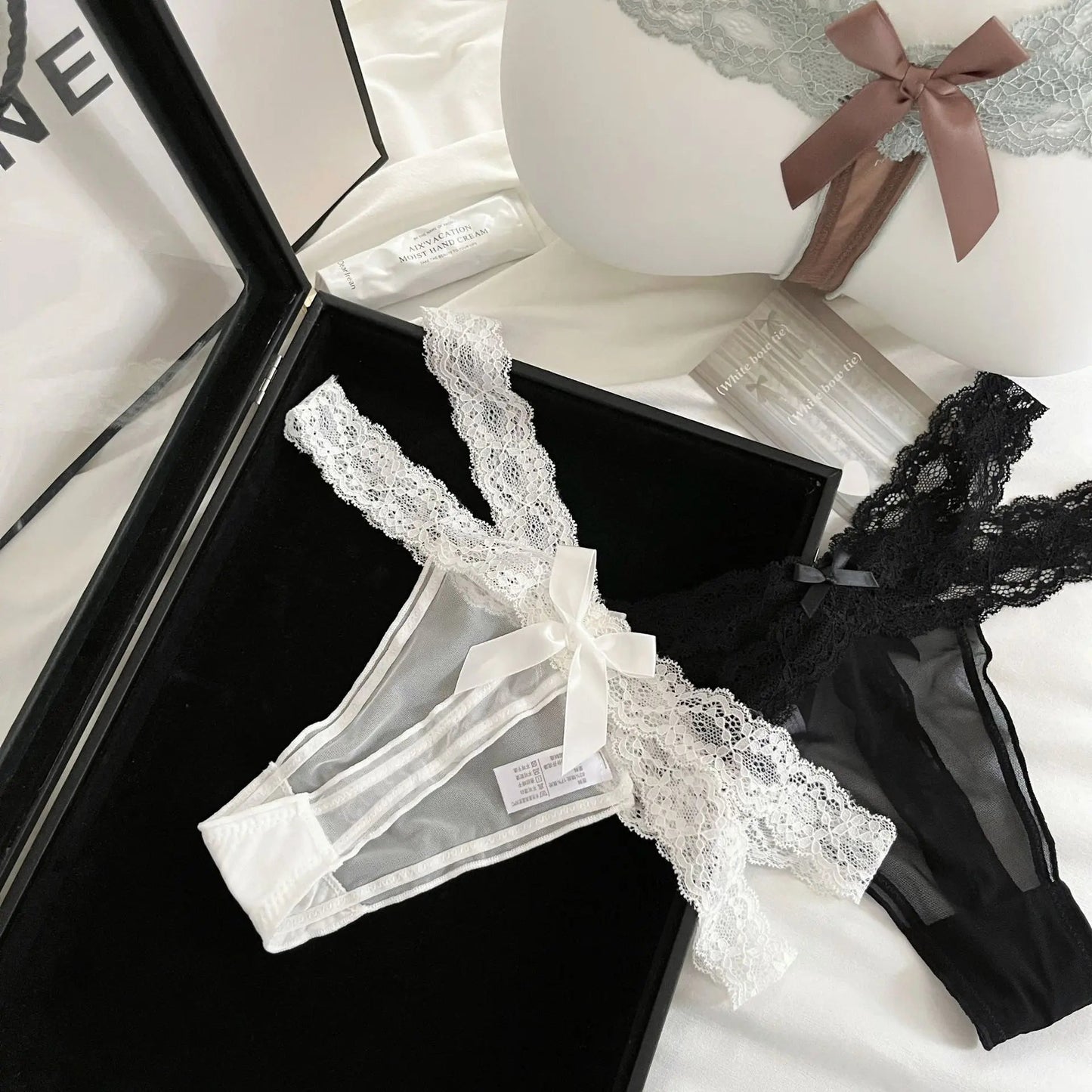 Women's thong Lace Low Waist G-String Women Panties Mesh Bow Female Ladies Briefs Breathable Underwears Intimates Lace border o luvshop24