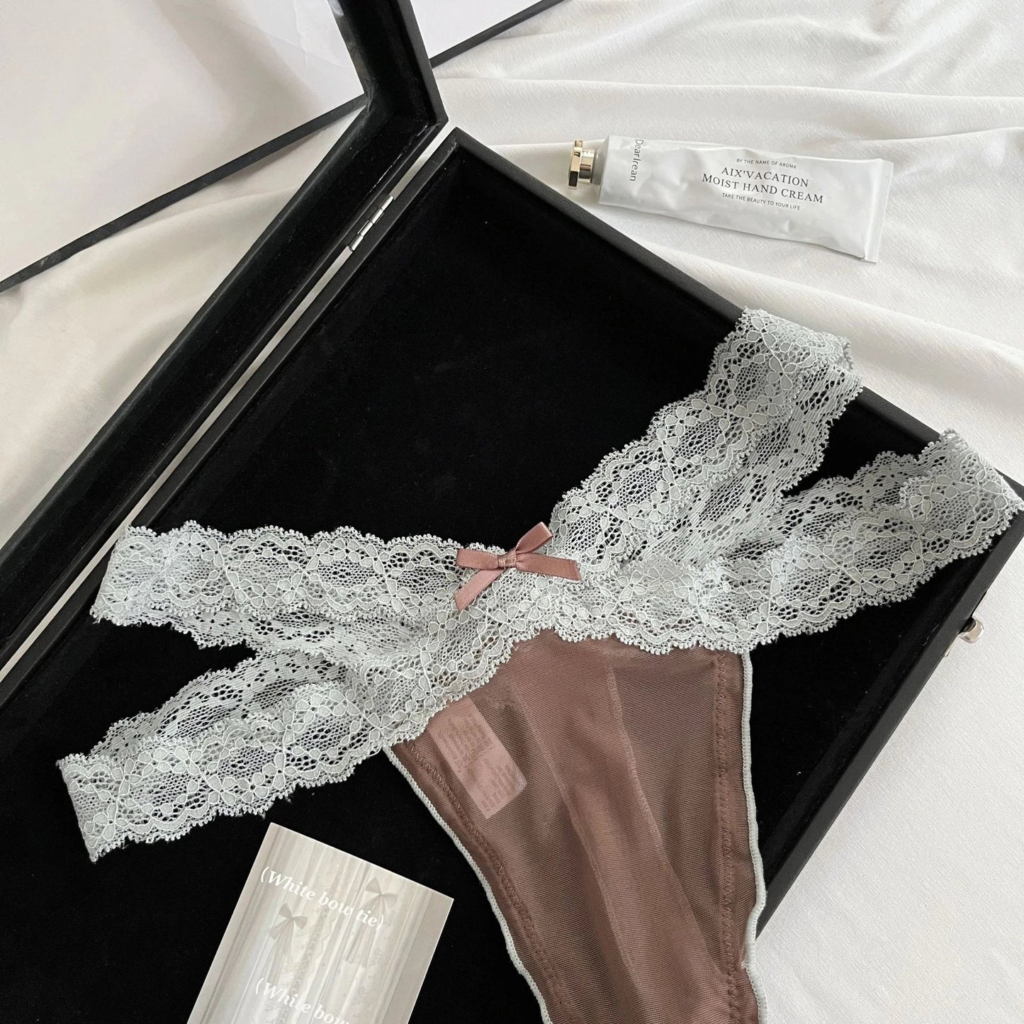 Women's thong Lace Low Waist G-String Women Panties Mesh Bow Female Ladies Briefs Breathable Underwears Intimates Lace border o luvshop24
