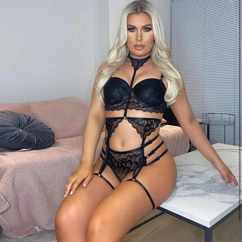 2022 Sexy Three Piece Suit Lace Shapewear Perspective Porn Suit Halterneck Embroidered Push Up Bra Garter Teddy Lingerie Hot Set luvshop24